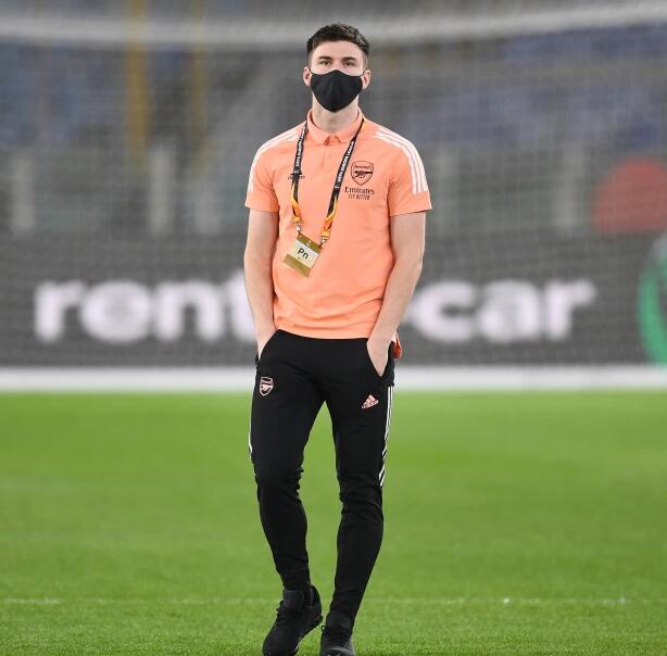 AYX-包含梅西在阿森纳比赛中出色防守,晋级下一阶段引发热议!引发球迷热议的词条