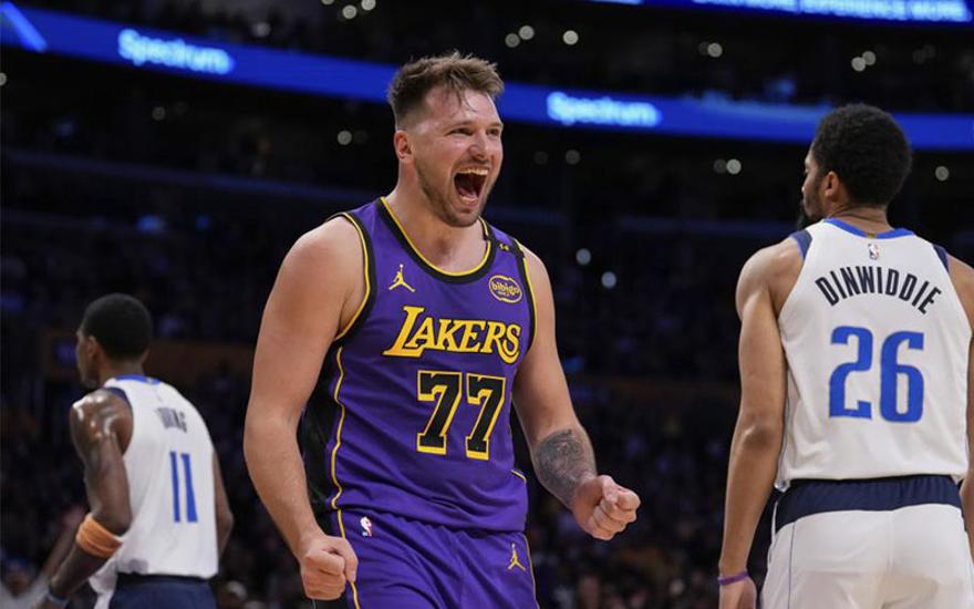 爱游戏体育-东契奇回归赛场,大胜首场状态亮眼,德国队观众沸腾!的简单介绍