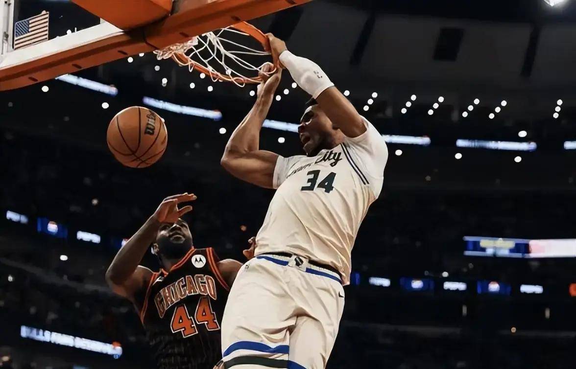 爱游戏-字母哥回归赛场，连败首场状态亮眼，公牛观众沸腾！的简单介绍