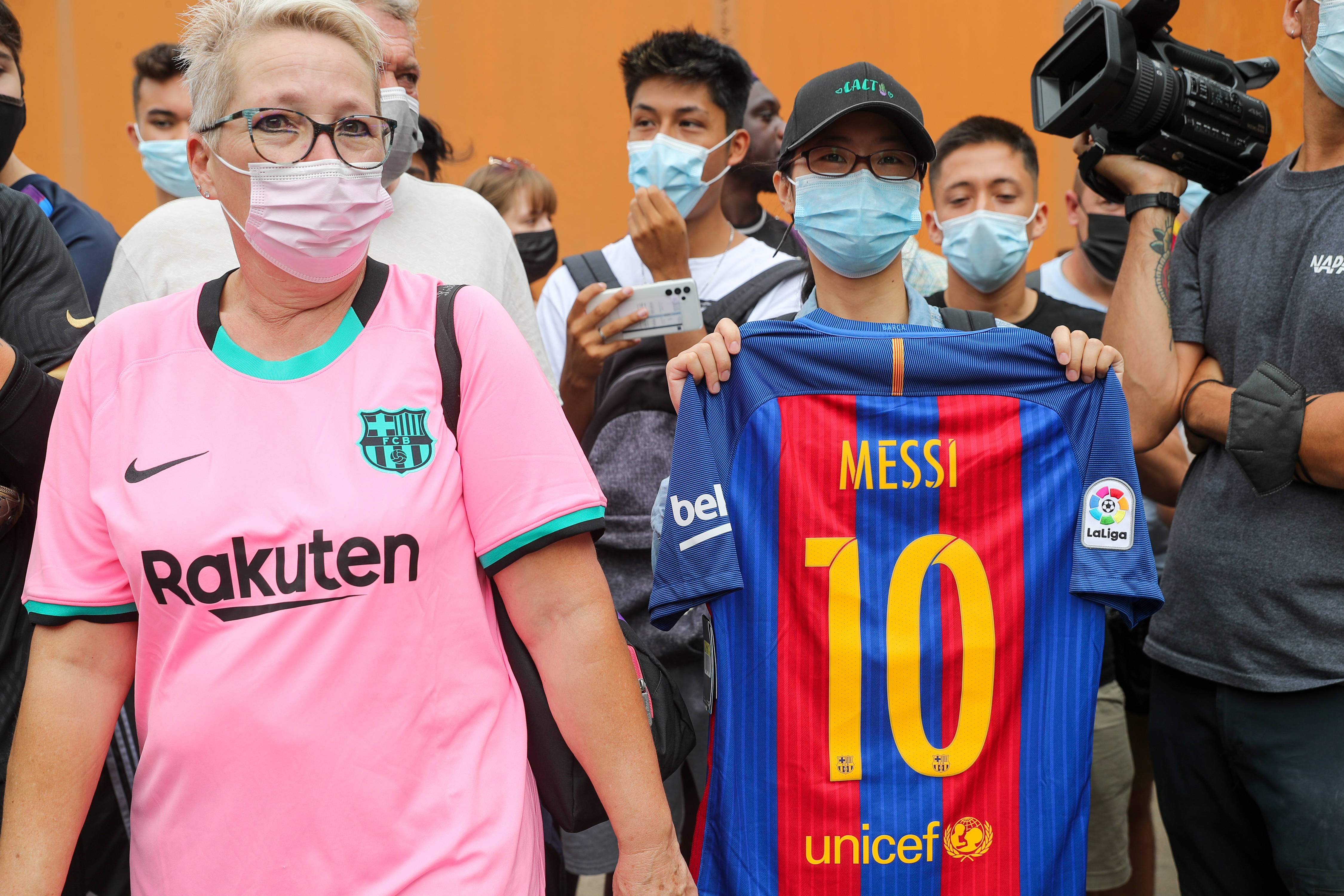 爱游戏体育-梅西回归赛场，败北首场状态亮眼，巴塞罗那观众沸腾！的简单介绍