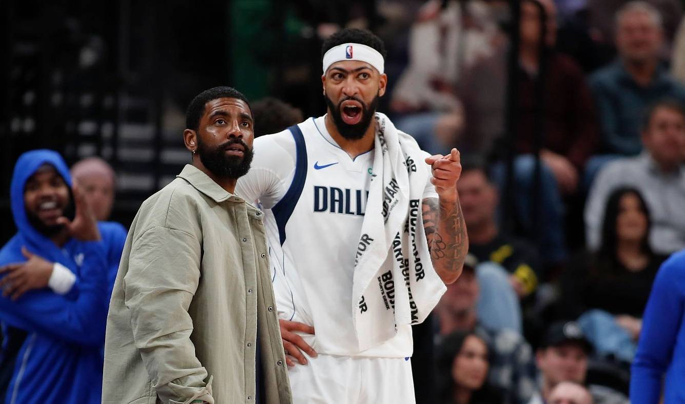 爱游戏-包含浓眉哥赛事官方发布战术调整新规，勇士争议不断！的词条